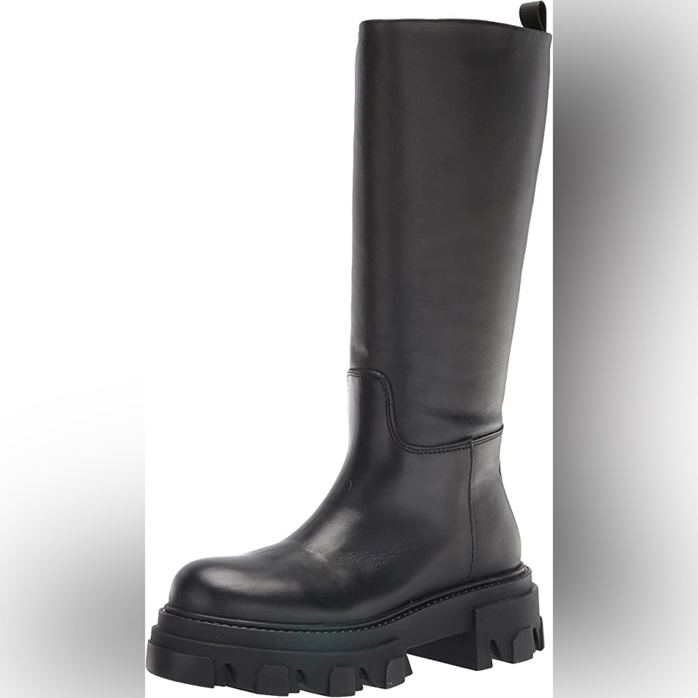 NWT Steve Madden Priority Boots